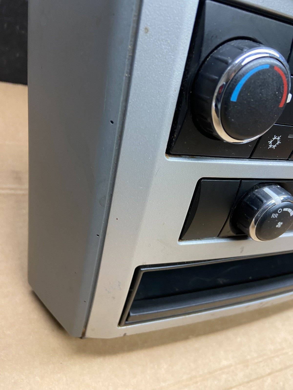 2008-2010 Dodge Grand Caravan  A/C Climate Control Unit Bezel Trim Oem W6418 DG3