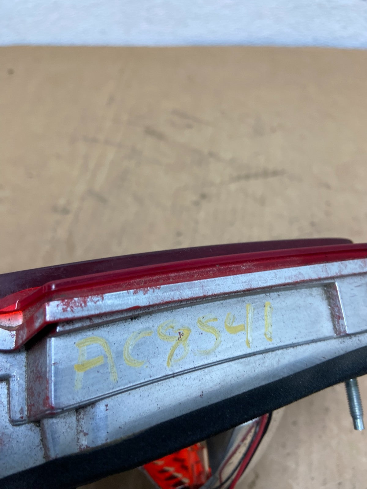 2009 - 2012 Bmw 7-Series F01 F02 750i Right Passenger Inner Tail Light AC8541 DW7