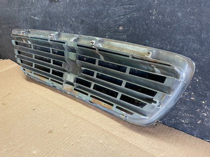 2001 to 2004 Kia Sedona Front Upper Grill Grille OEM AB3020 DG5