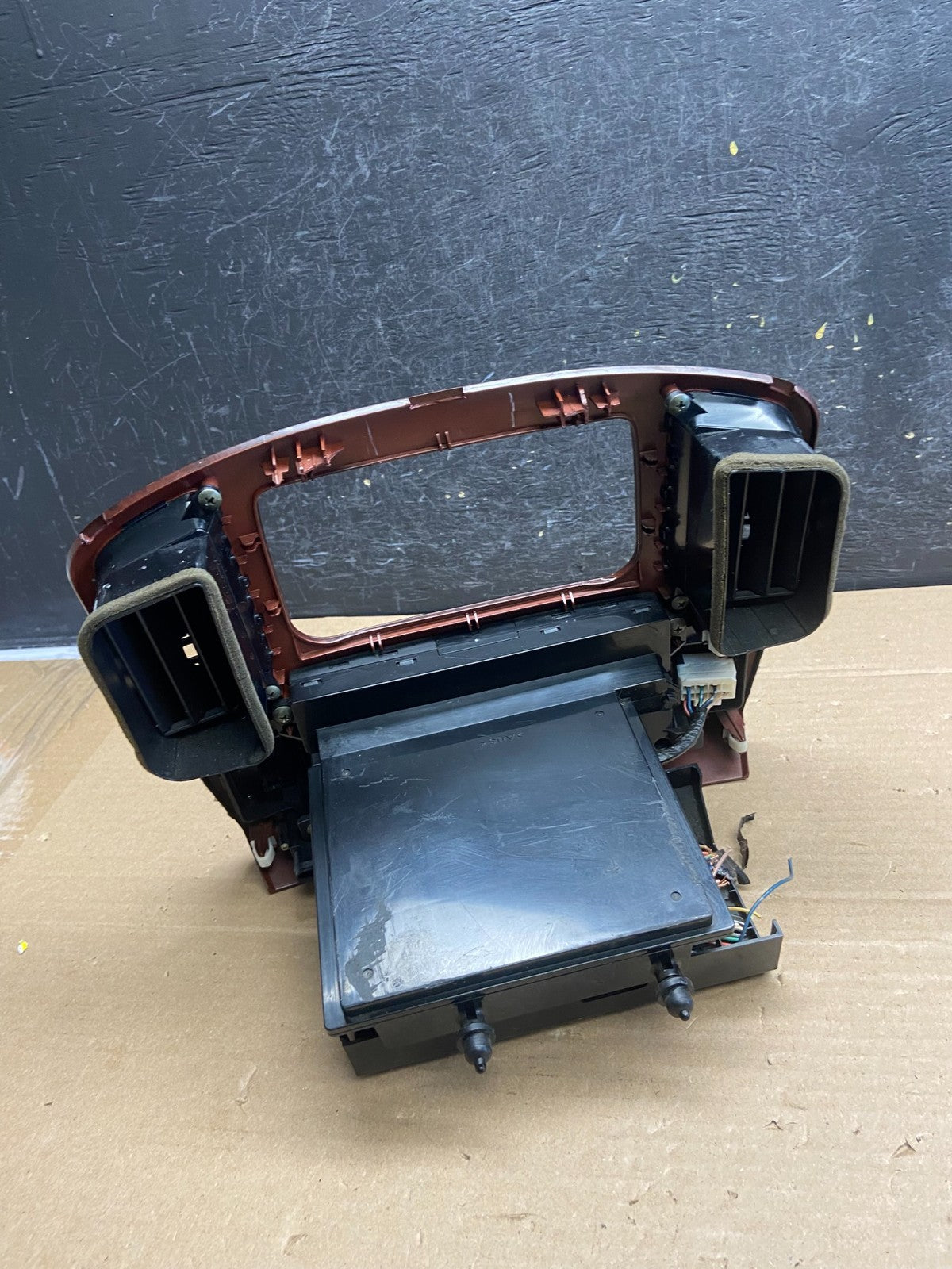 2003 to 2007 Suzuki XL-7 Grand Vitara Radio Bezel Climate Control Trim AG5185 DG5