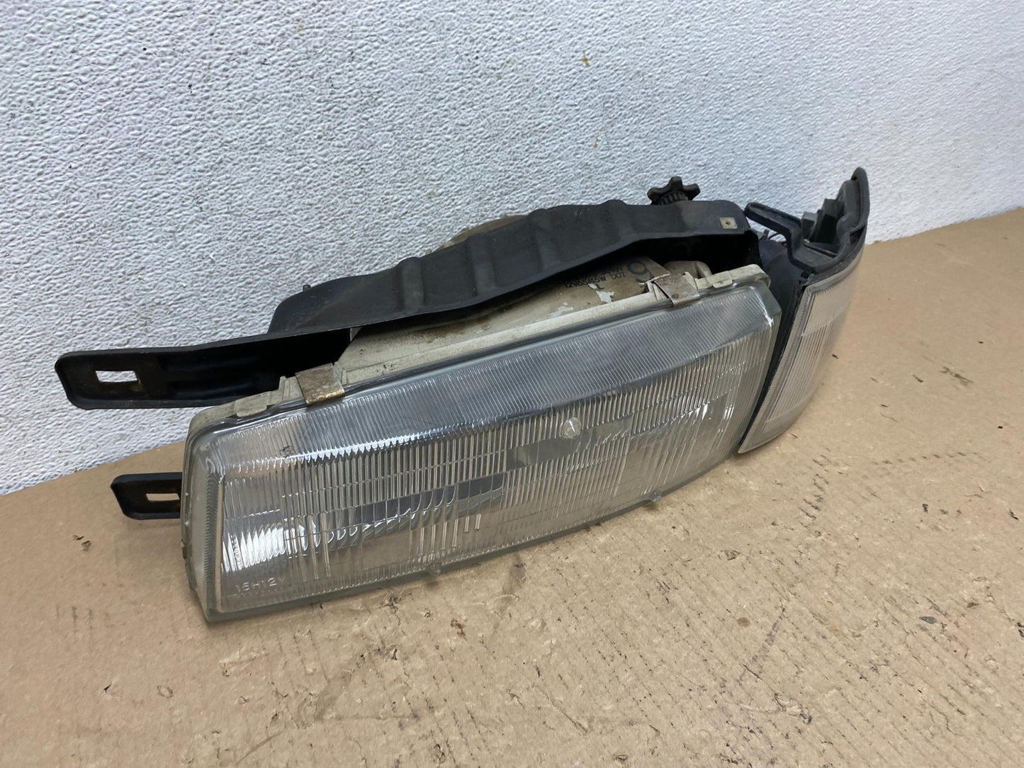 1989 to 1994 Nissan Maxima Driver Left Side Headlight AF32262