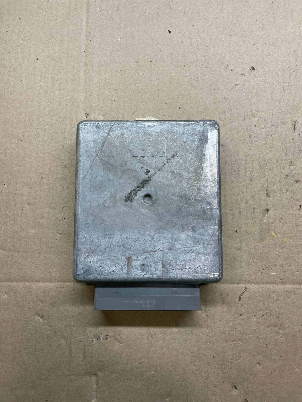 2002 Ford E250 E350 5.4L Van Engine Control Computer 2c2a-12a650-ama E5440 DG12