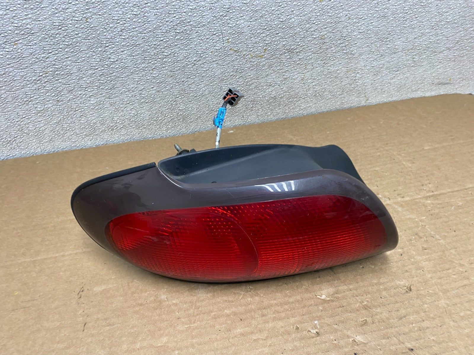 1996 to 1997 Ford Taurus Left Driver Lh Side Tail Light Oem Z1476 DW0