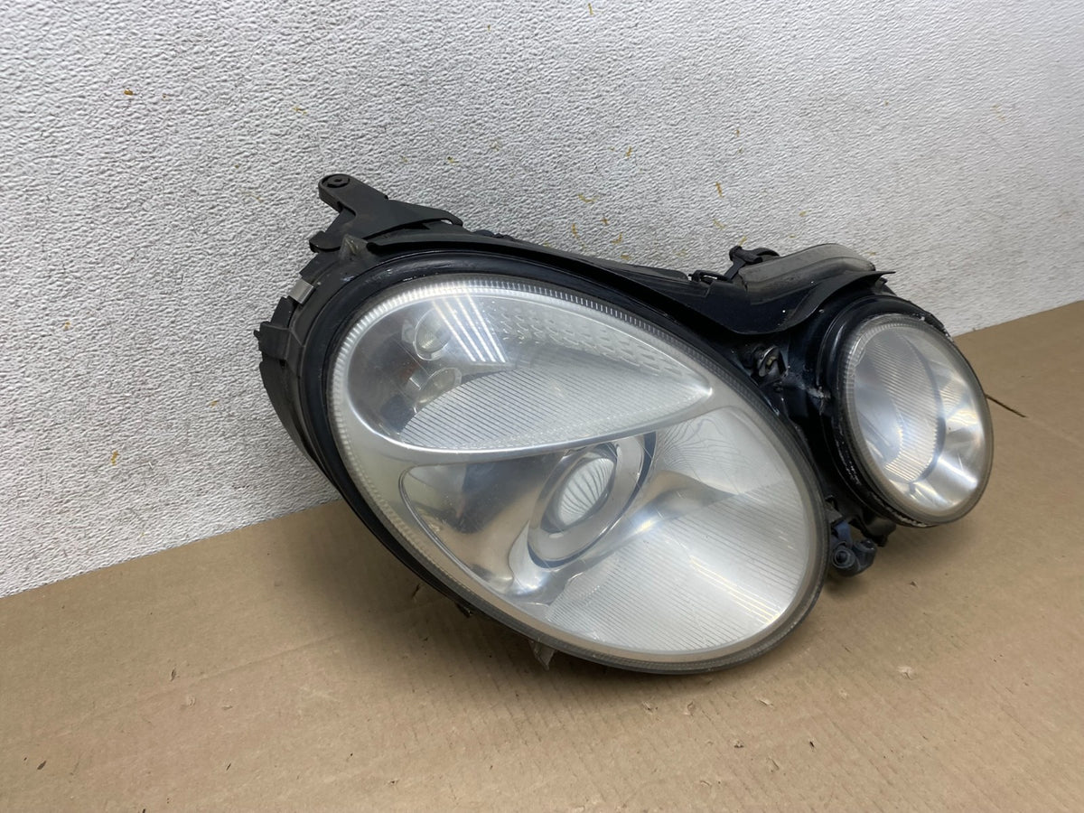 2003-2006 Mercedes E E320 E350 Class Right Passenger Xenon Headlight AI1431 DW2