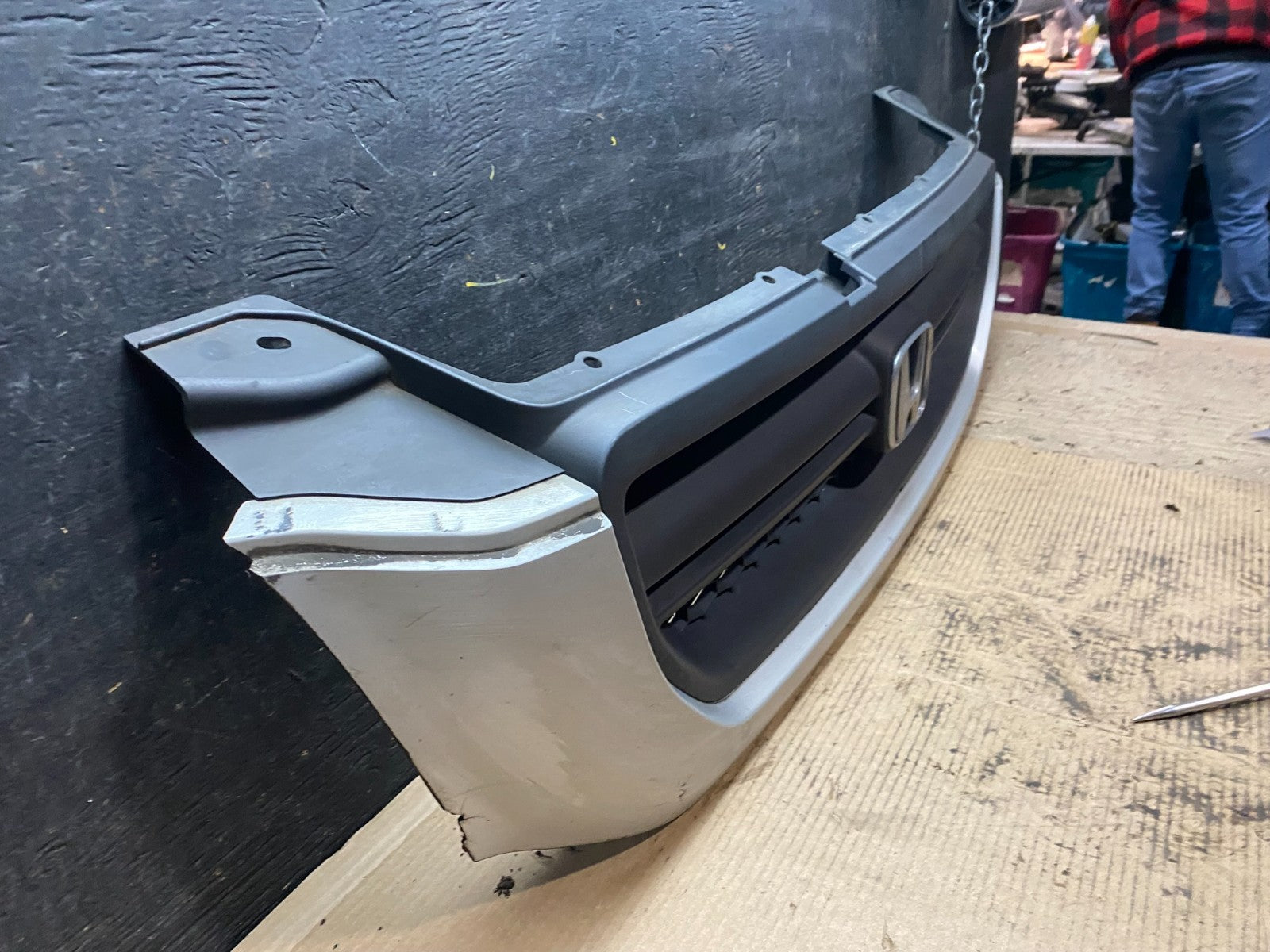 2003 2004 2005 Honda Pilot Front Upper Grill Grille Oem v9443 DG2