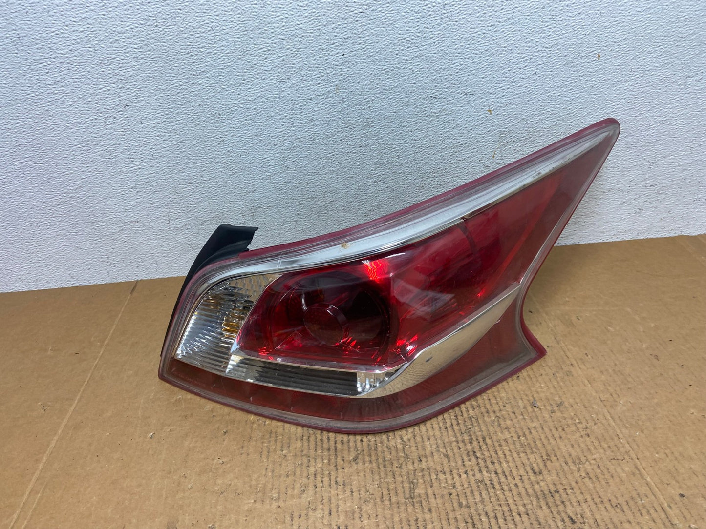 2013 2014 2015 Nissan Altima Right Passenger RH Side Tail Light AE0213 LK0