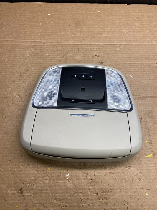 2014 to 2017 Jeep Cherokee Overhead Console Dome Light OEM W1784 DG0