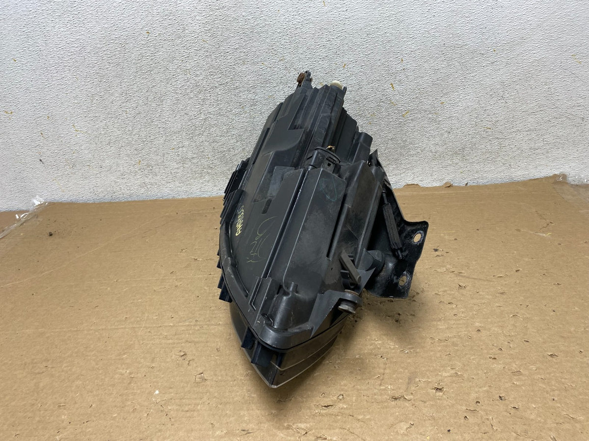 2011 to 2014 Volkswagen Jetta Left Driver LH Headlight Halogen AH9000 DW7