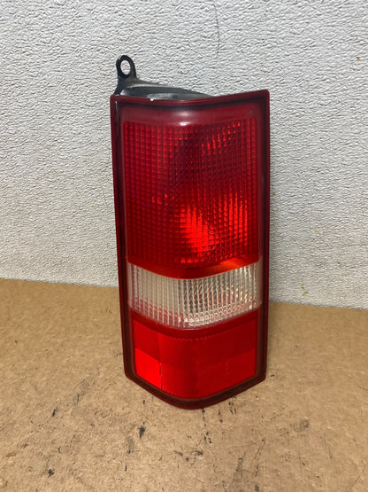 2003 to 2017 Chevrolet Express 1500 Left Driver Side Tail Light Oem S7721 DW0