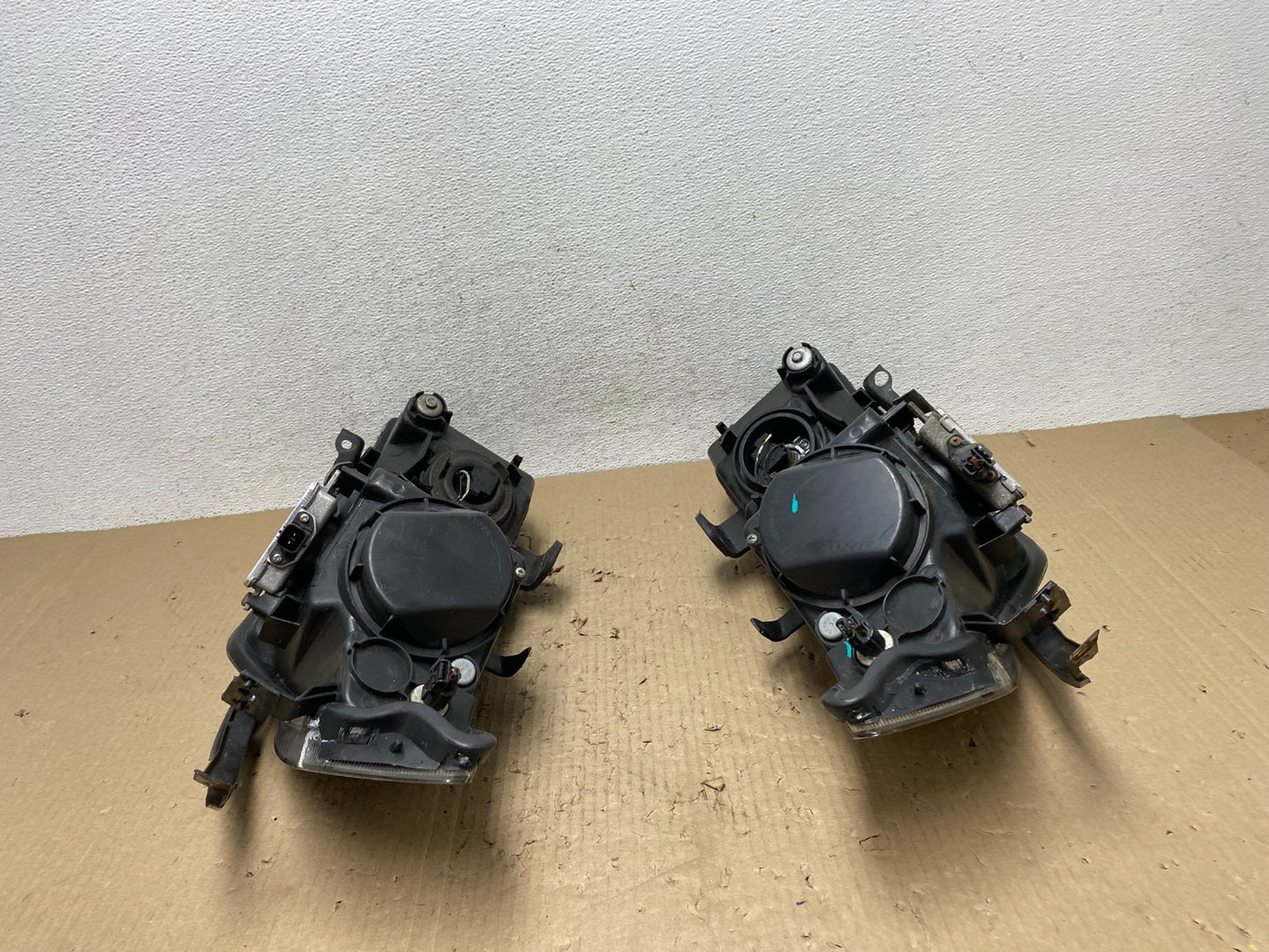 2004 to 2008 Acura TSX Left+Right Set Side Xenon HID Headlights AF2872 DG7