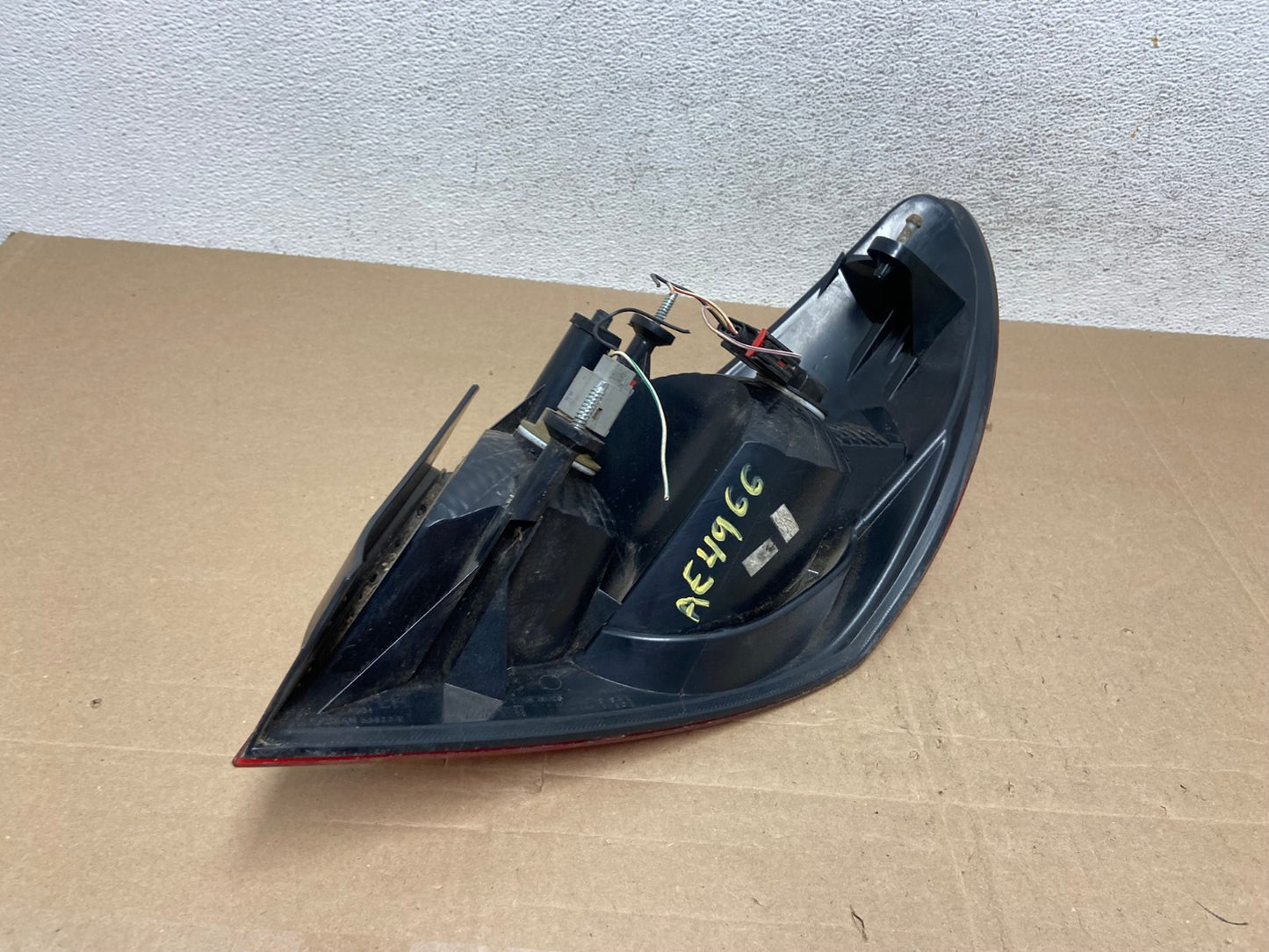 2008 Chrysler Sebring Convertible Left Driver LH Side Tail Light AE4966 LK5