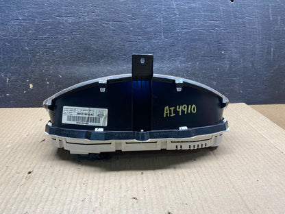 2011 2010 Land Rover LR2 Speedometer Cluster Gauge AI4910 DG3
