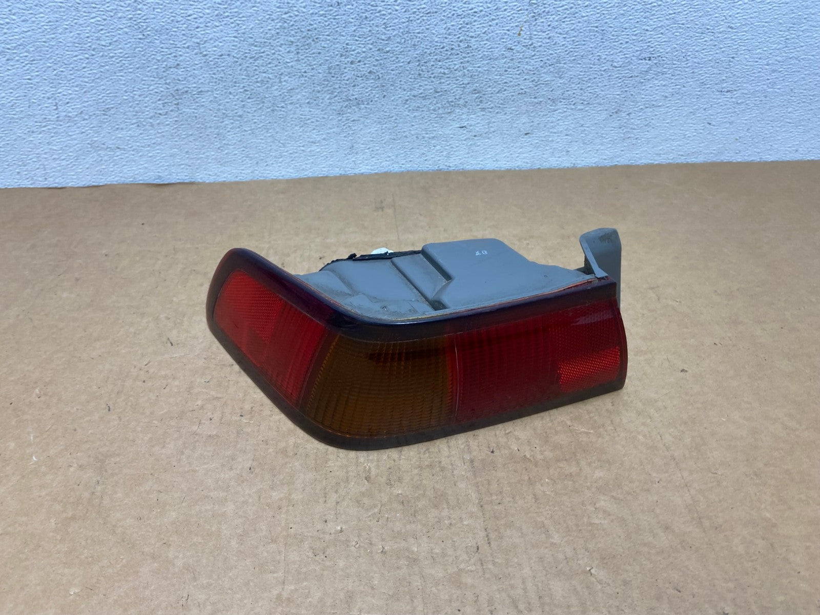 1997 1998 1999 Toyota Camry Tail Light Left Driver Rh Side AD4537 LK0