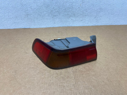 1997 1998 1999 Toyota Camry Tail Light Left Driver Rh Side AD4537 LK0