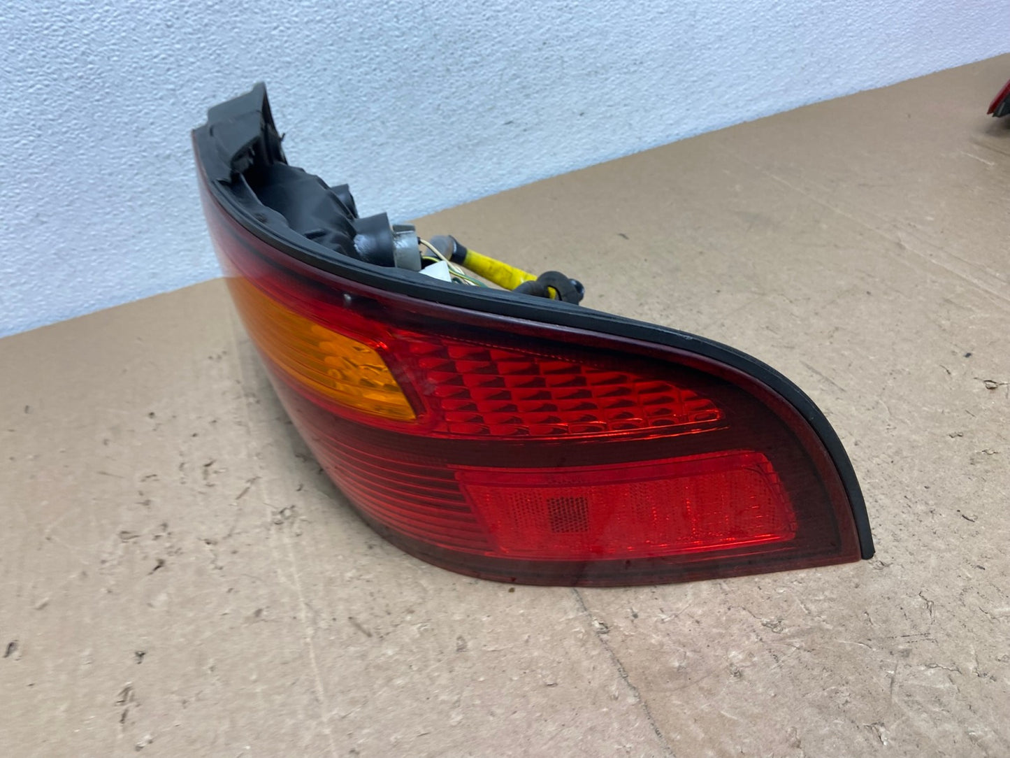 1998 - 1999 Toyota Avalon Right Passenger RH Side Tail Light AC7208 LK1