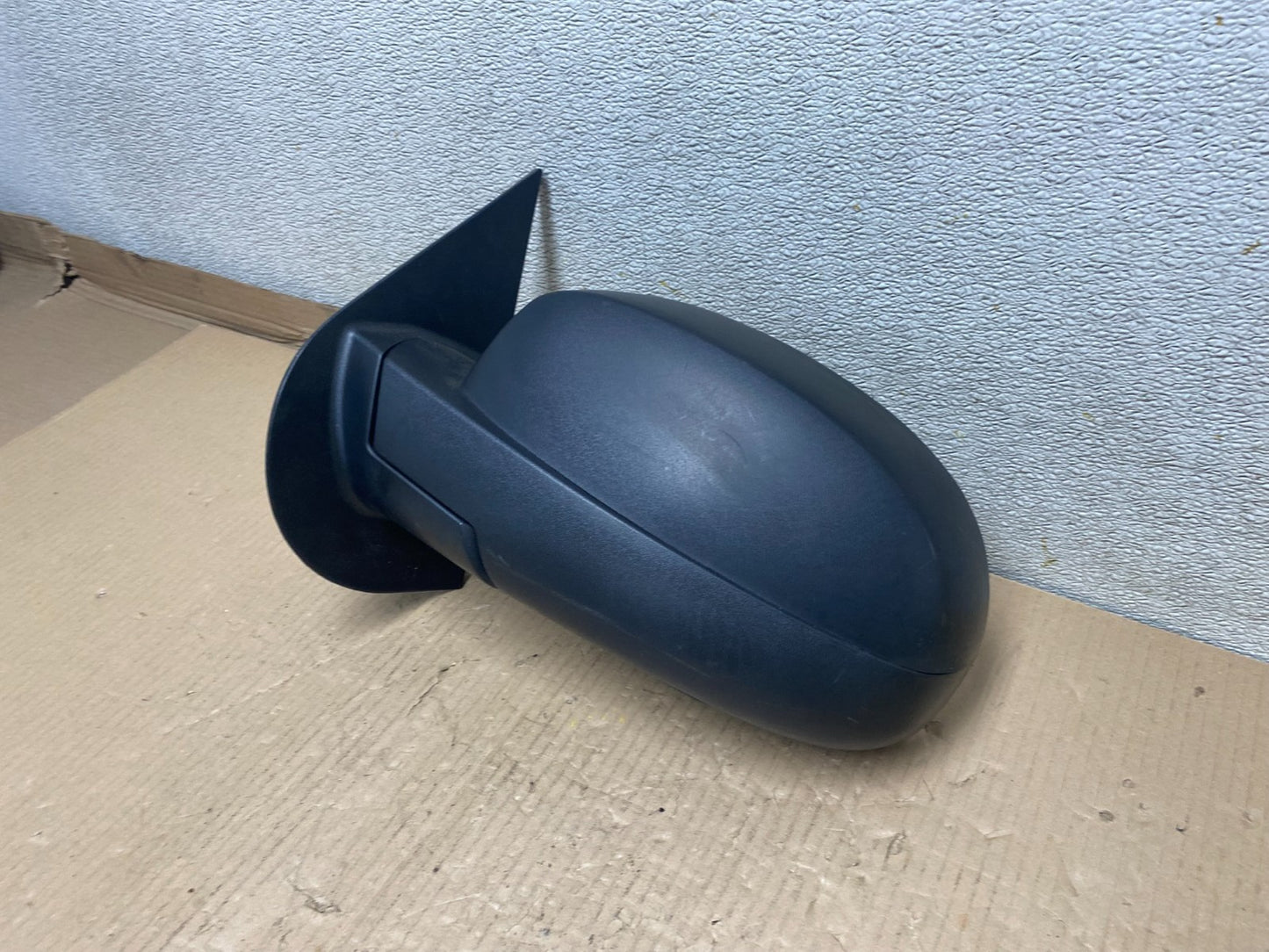 2007 to 2013 Chevrolet Tahoe Silverado Suburban Left Driver Mirror OEM U2656 DG1