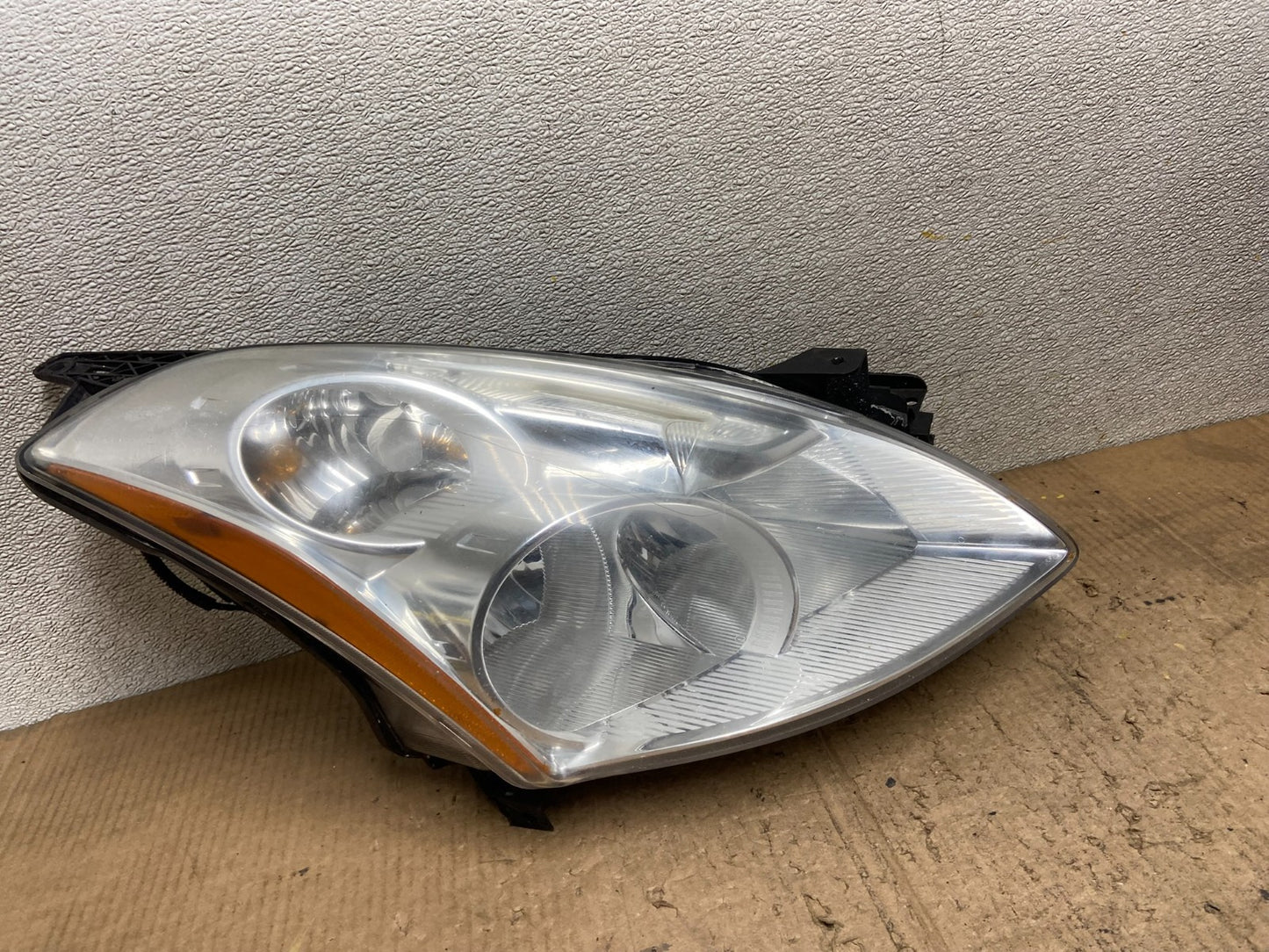Sedan 2010 2011 2012 Nissan Altima Headlight Right Passenger Rh OEM AA8299 DW0