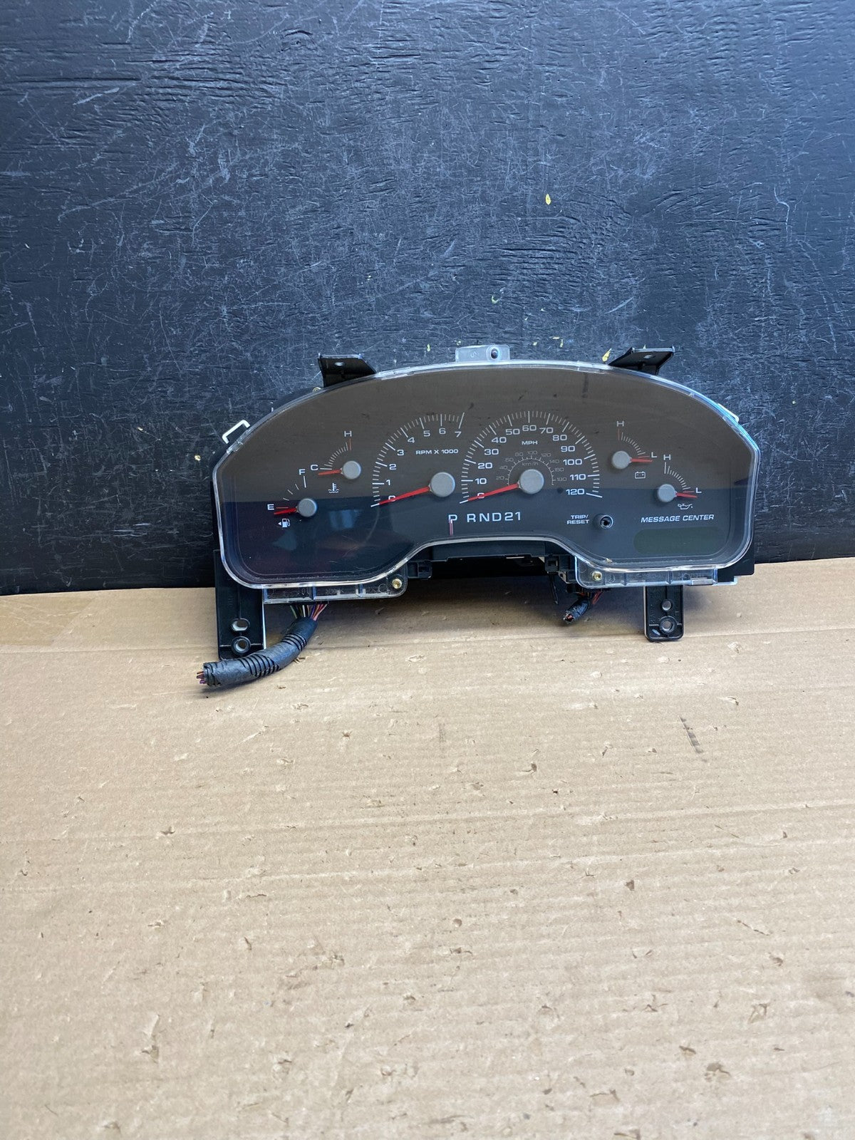 2000 2002 Ford Expedition Speedometer Instrument Gauge Cluster AG6305 DG0