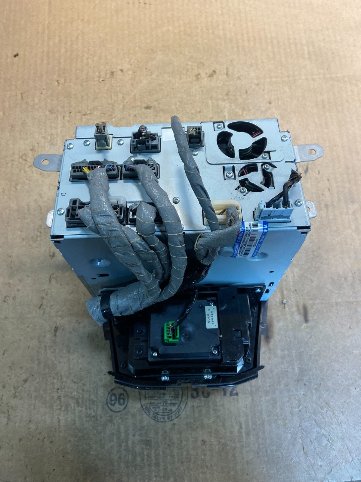 2010 to 2013 Acura Mdx Radio Stereo 6 CD Player Climate Control Pan OEM z8755 DG8