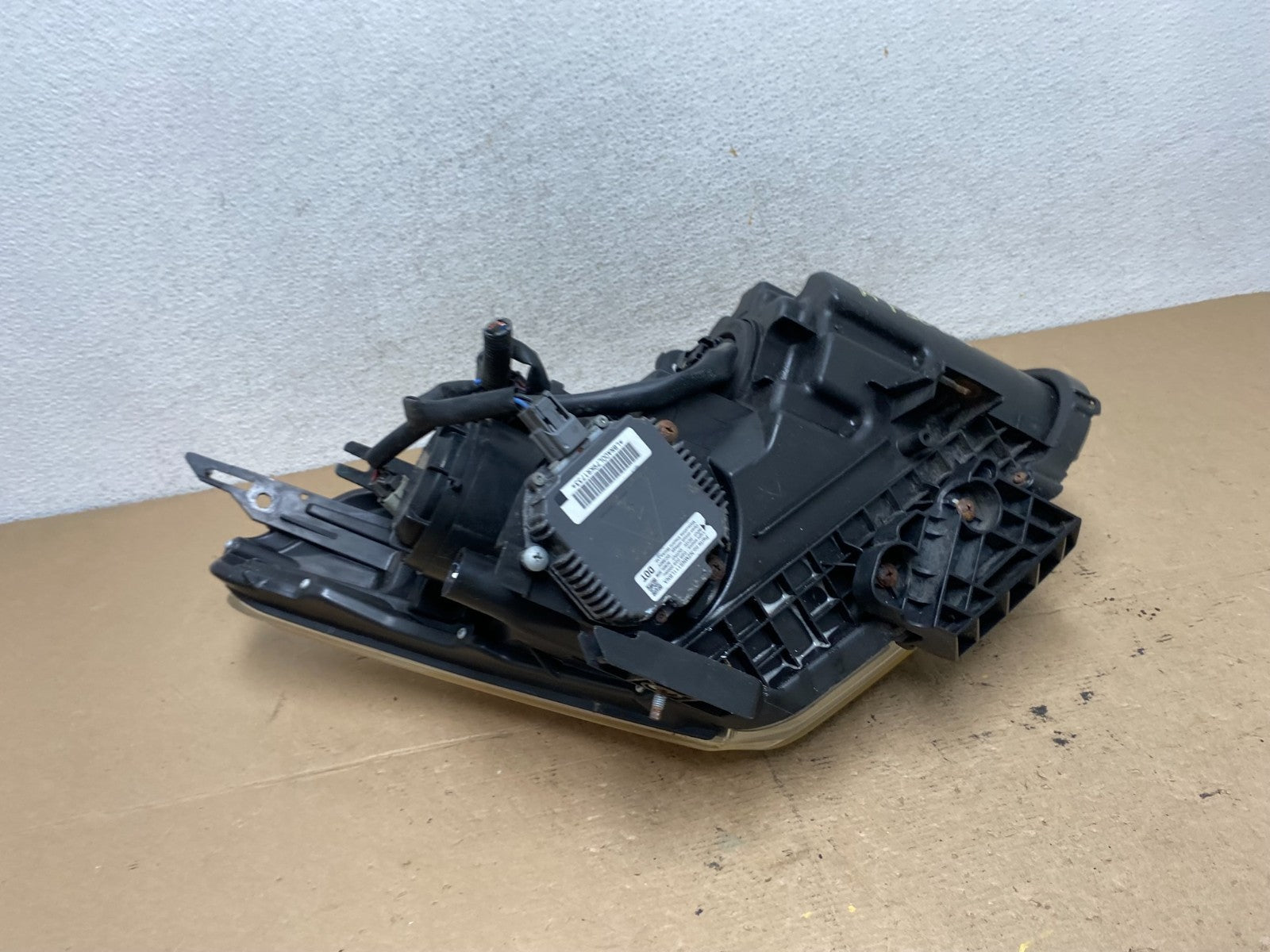 2008 to 2013 Nissan Rogue HID Xenon Headlight Left Driver Lh Side AF5063 DW7