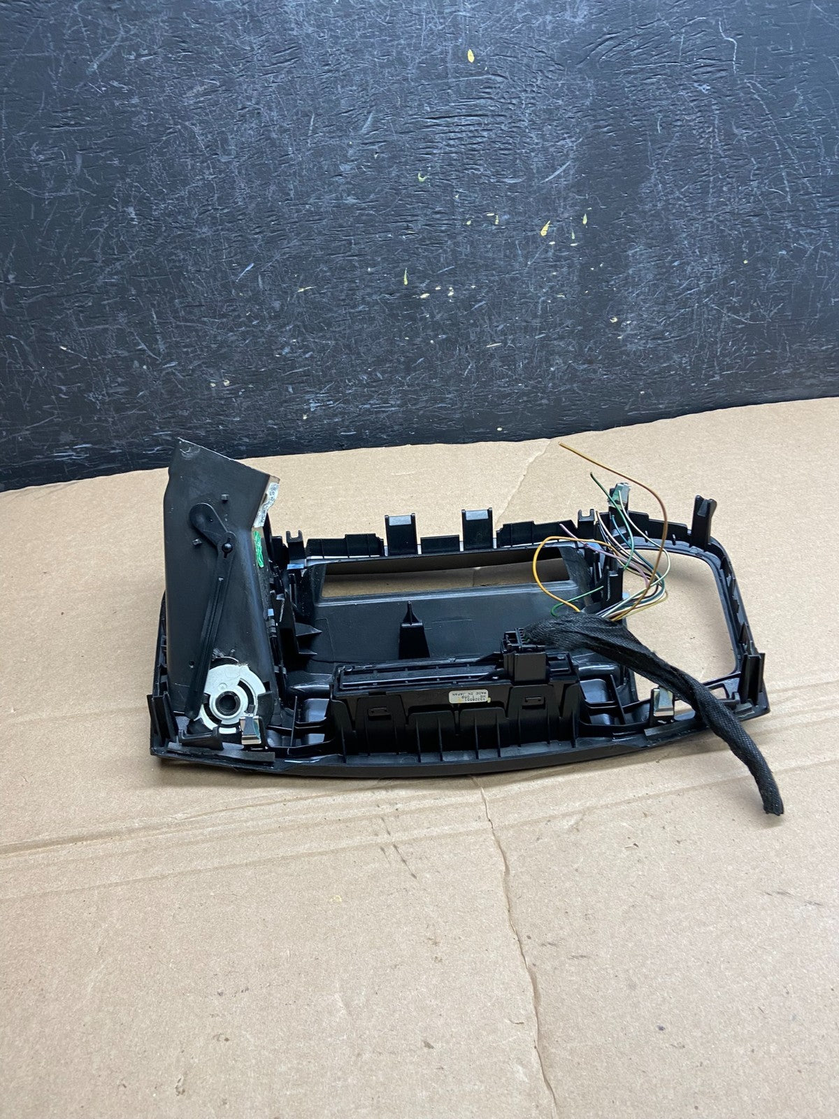 2011 to 2013 Buick Regal Radio Screen Display Air Vent Bezel Trim AF1831 DG3