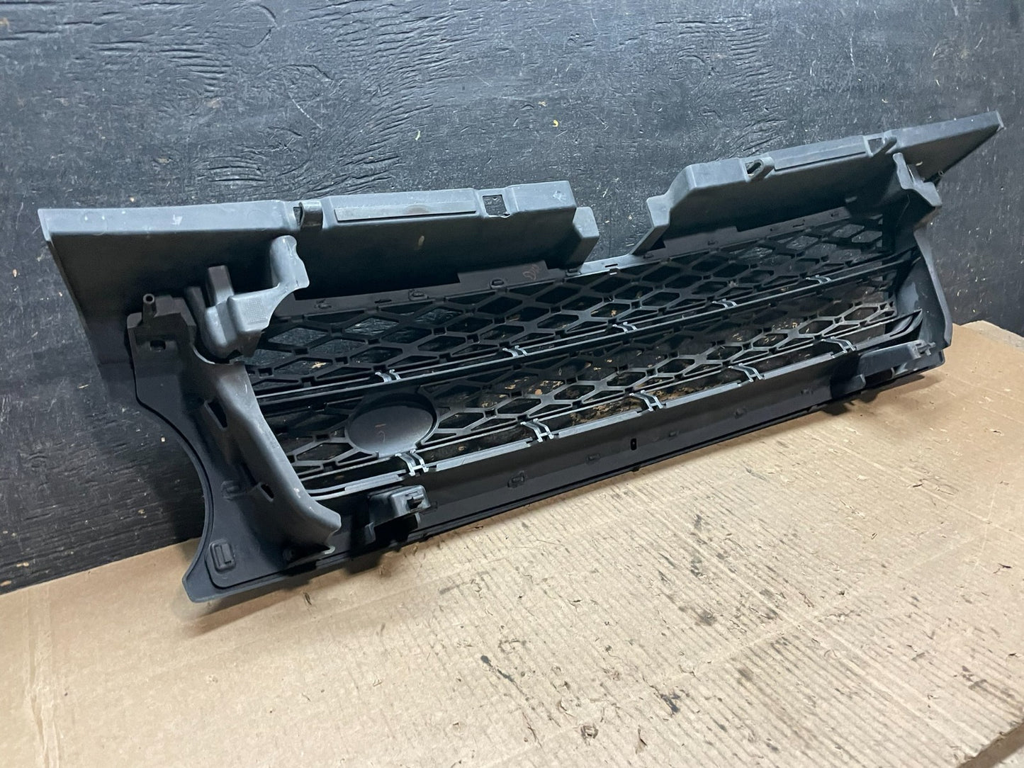 2010 to 2013 Land Rover Range Rover Sport Front Mesh Grille Upper Grill Y1215 DG5
