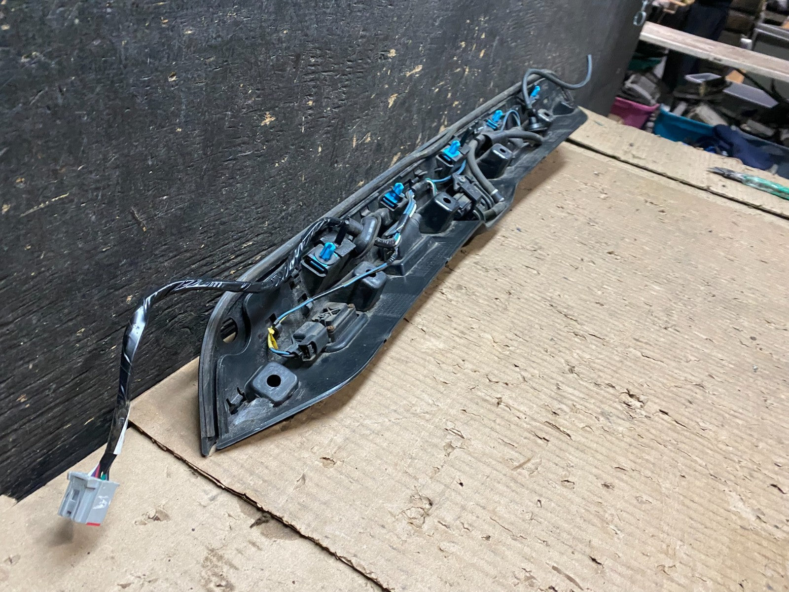 2020 to 2022 Ford Explorer Rear Tailgate Gate Trim Molding W/Camera OEM X0207 DG7