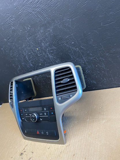 2011-2013 Jeep Grand Cherokee Center Radio Climate Control Bezel Vent AC4797 DG2