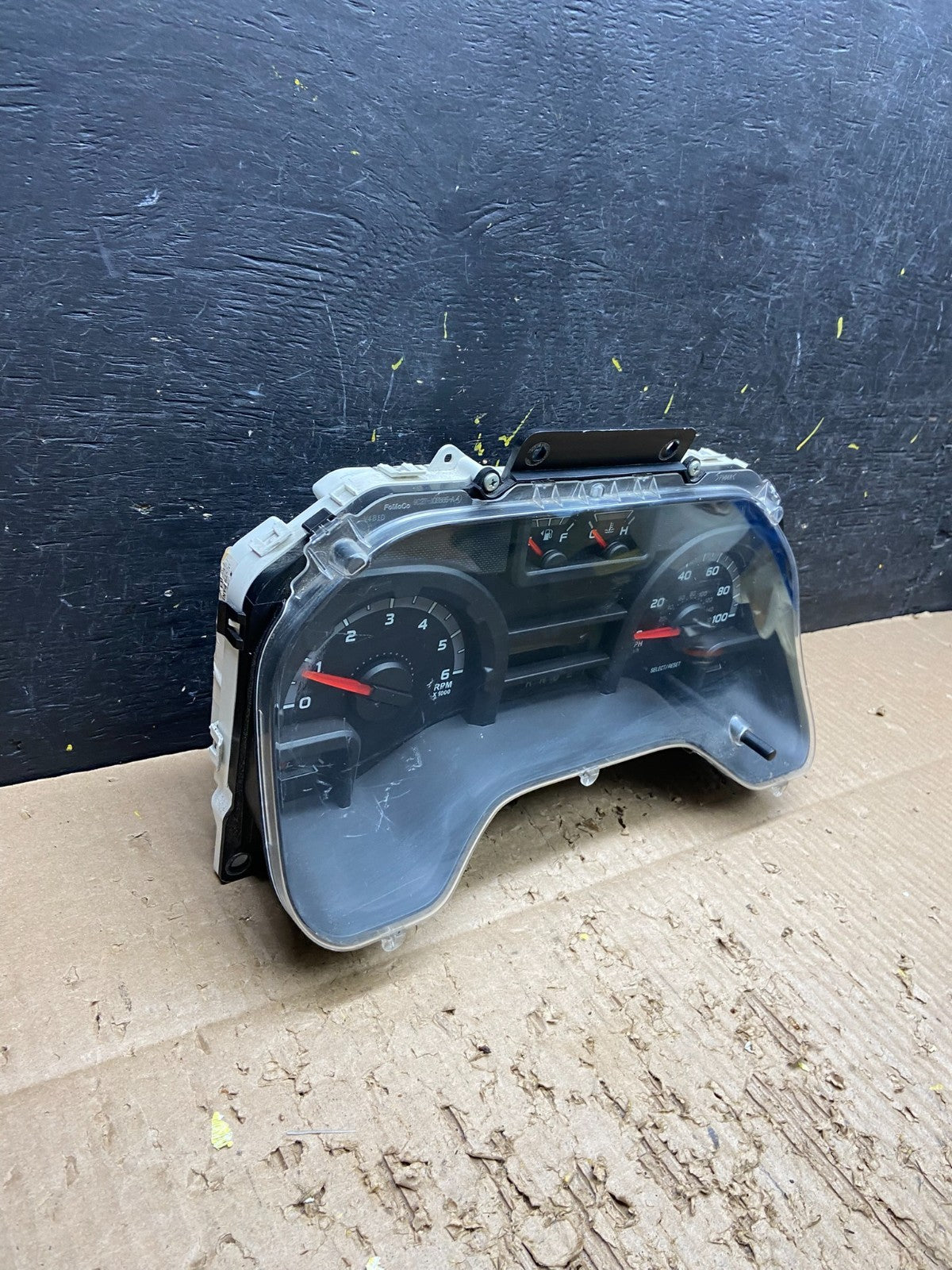 2009 Ford E150 E250 E350 VAN Gauge Speedometer Cluster v7838 DG2