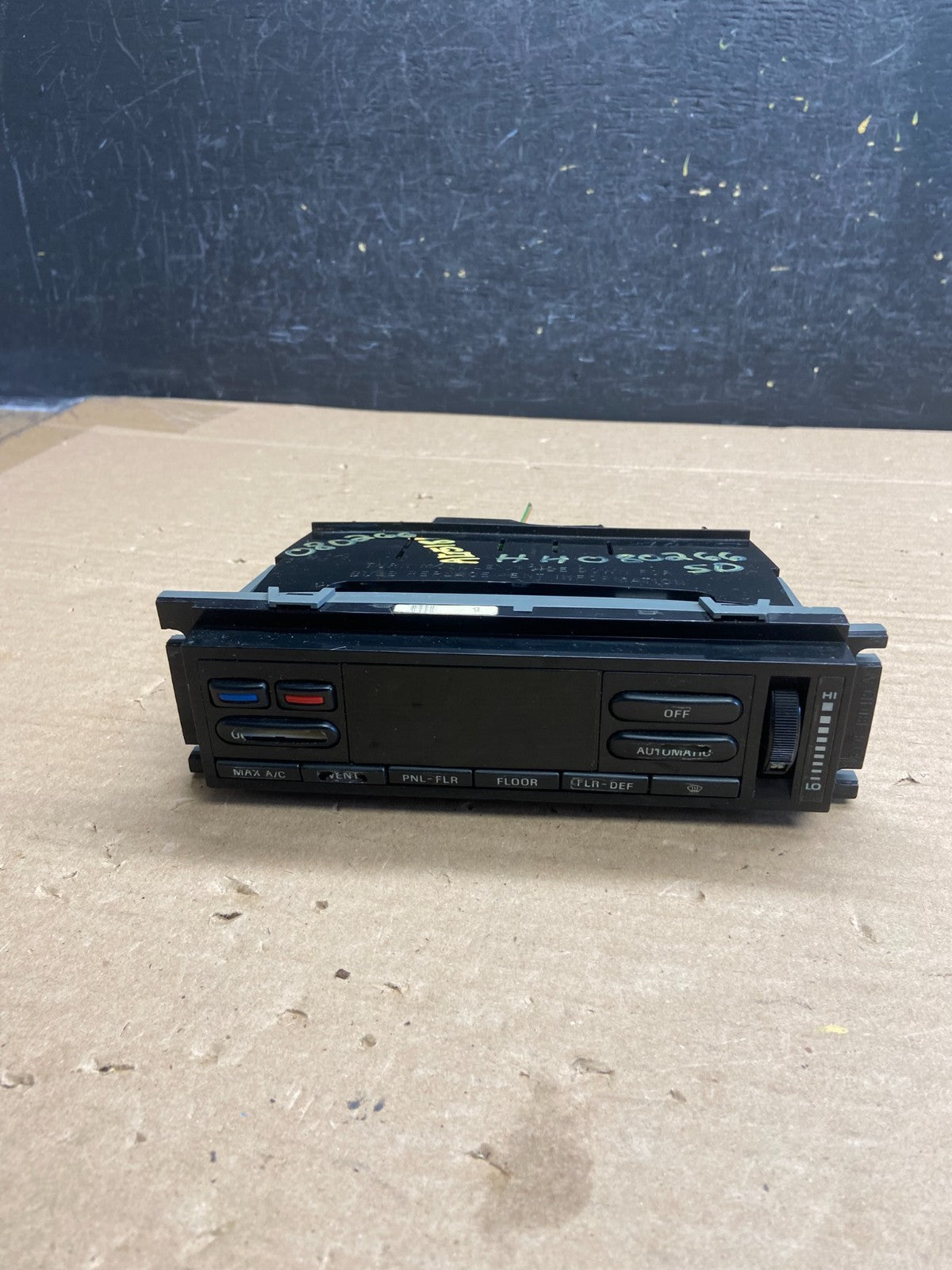 1988 - 1994 Lincoln Continental Temperature Climate Control A/C AG5181 DG0