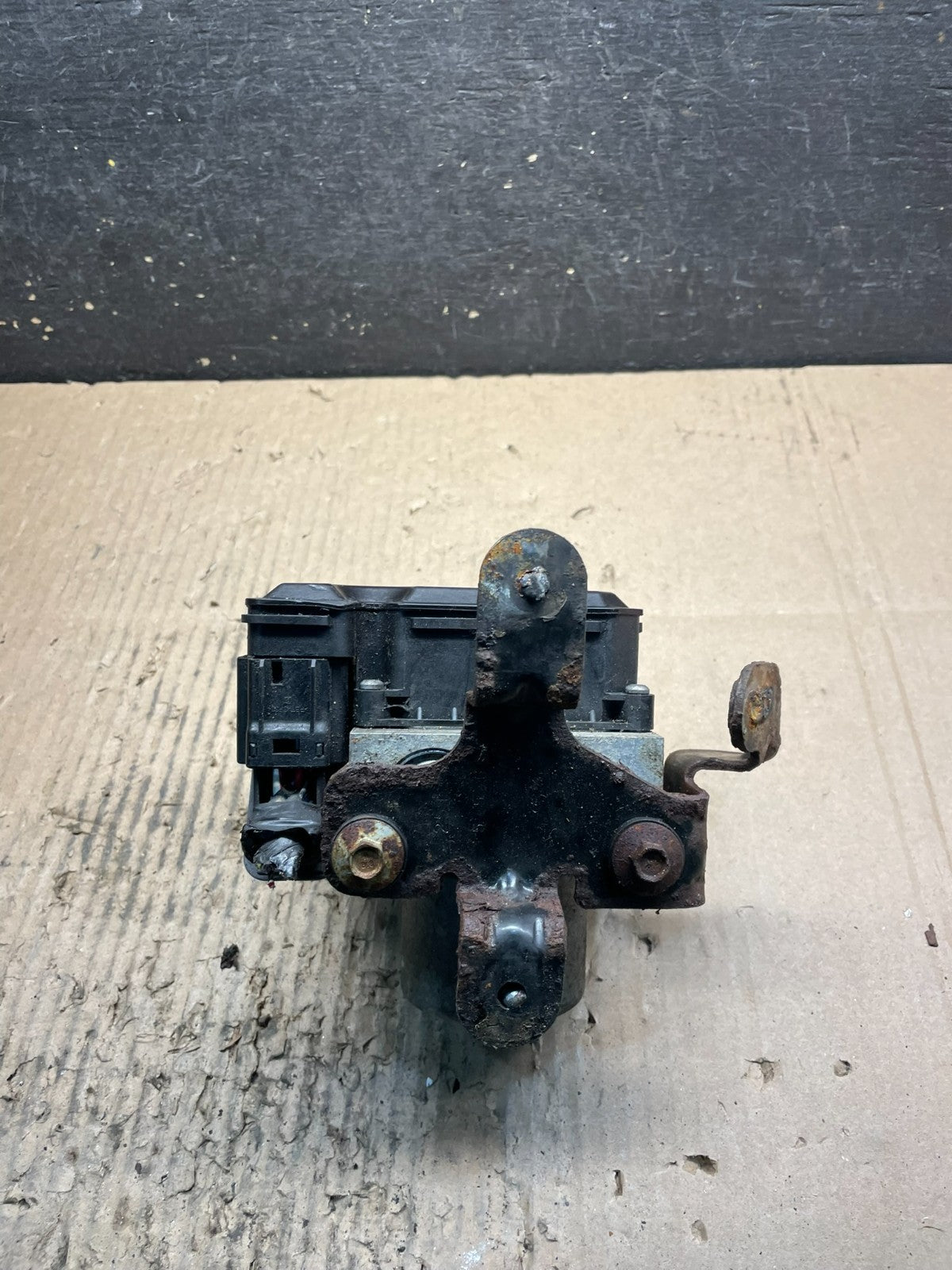 2014 2015 FORD E350 Van ABS Anti Lock Brake Pump BC24-2C346-BC U95282