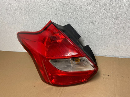 2012 2013 2014 Ford Focus Tail Light Hatchback Left Driver Lh Side Oem AB6300 DW1