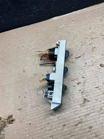 2001 - 2007 GMC Chevrolet Express 1500 Climate Control A/C J9547 DG OEM3