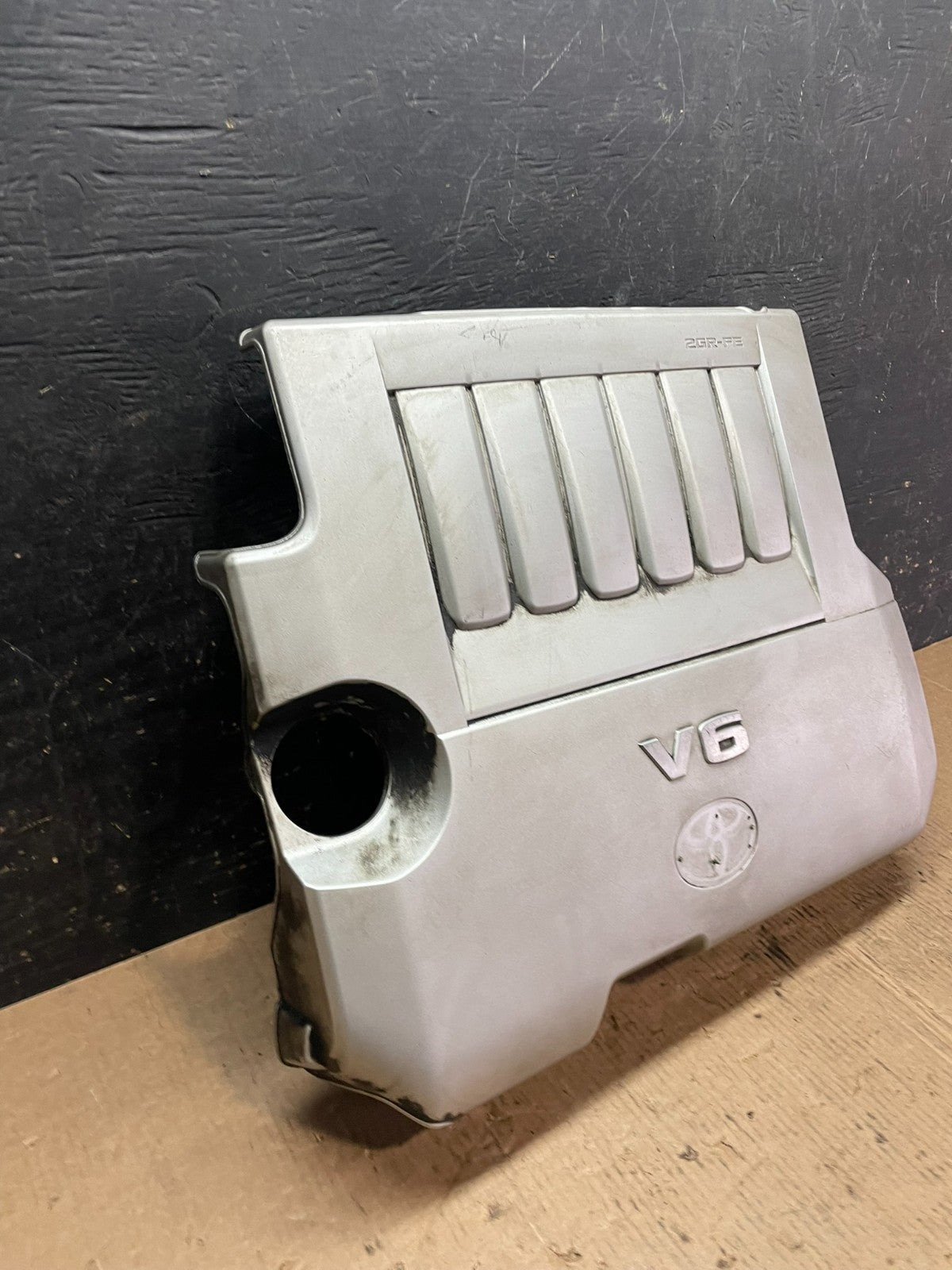 2008 to 2010 Toyota Highlander Top Engine Cover Lid OEM  z6045 DG1