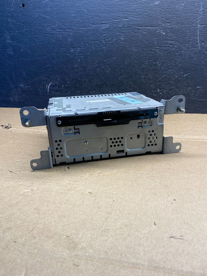 2013 to 2016 Ford Fusion Radio CD Player Reciver AD4937 DG0