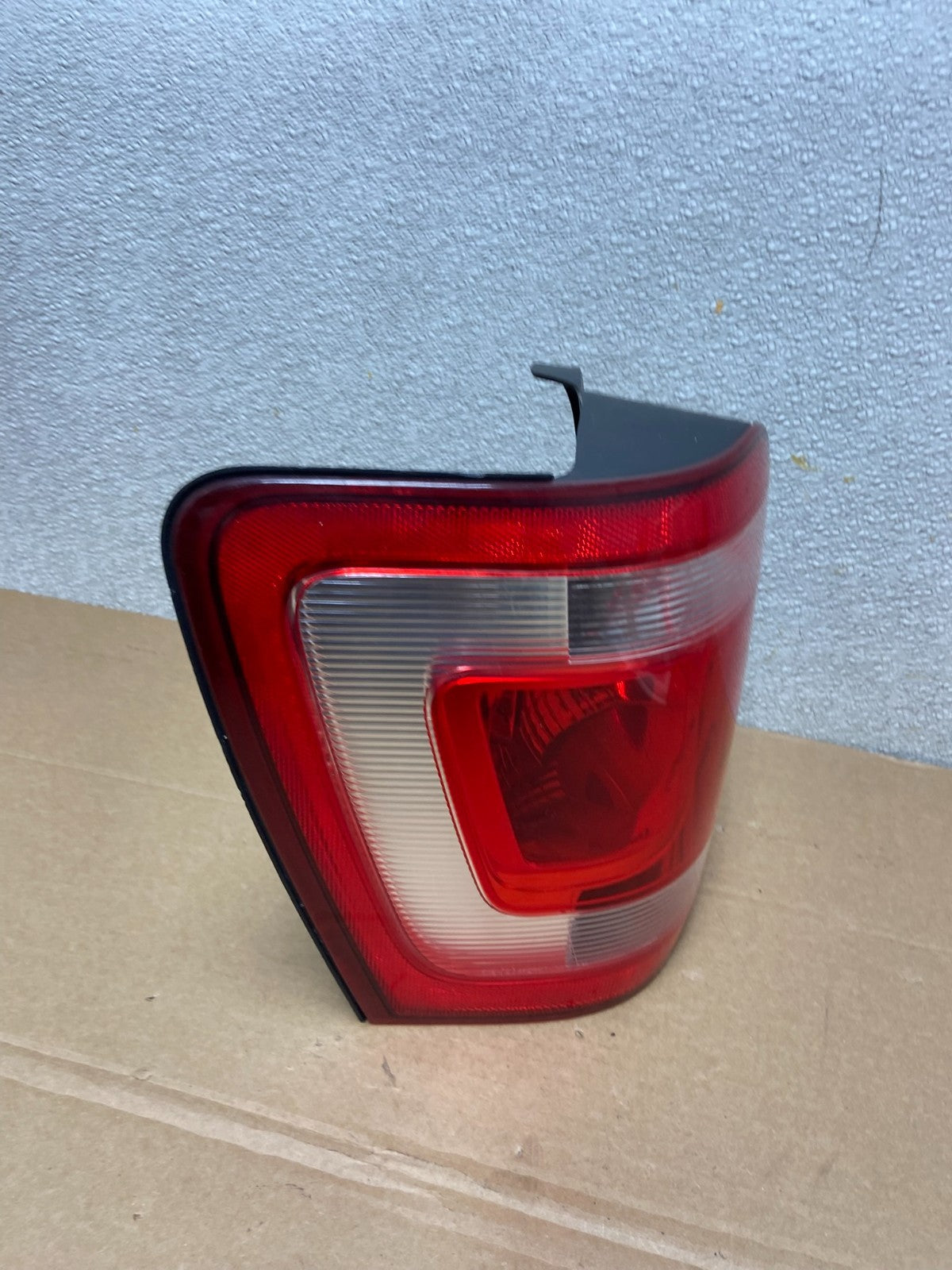 2008 to 2012 Ford Escape Left Driver LH Side Tail Light  AB3480 LK2