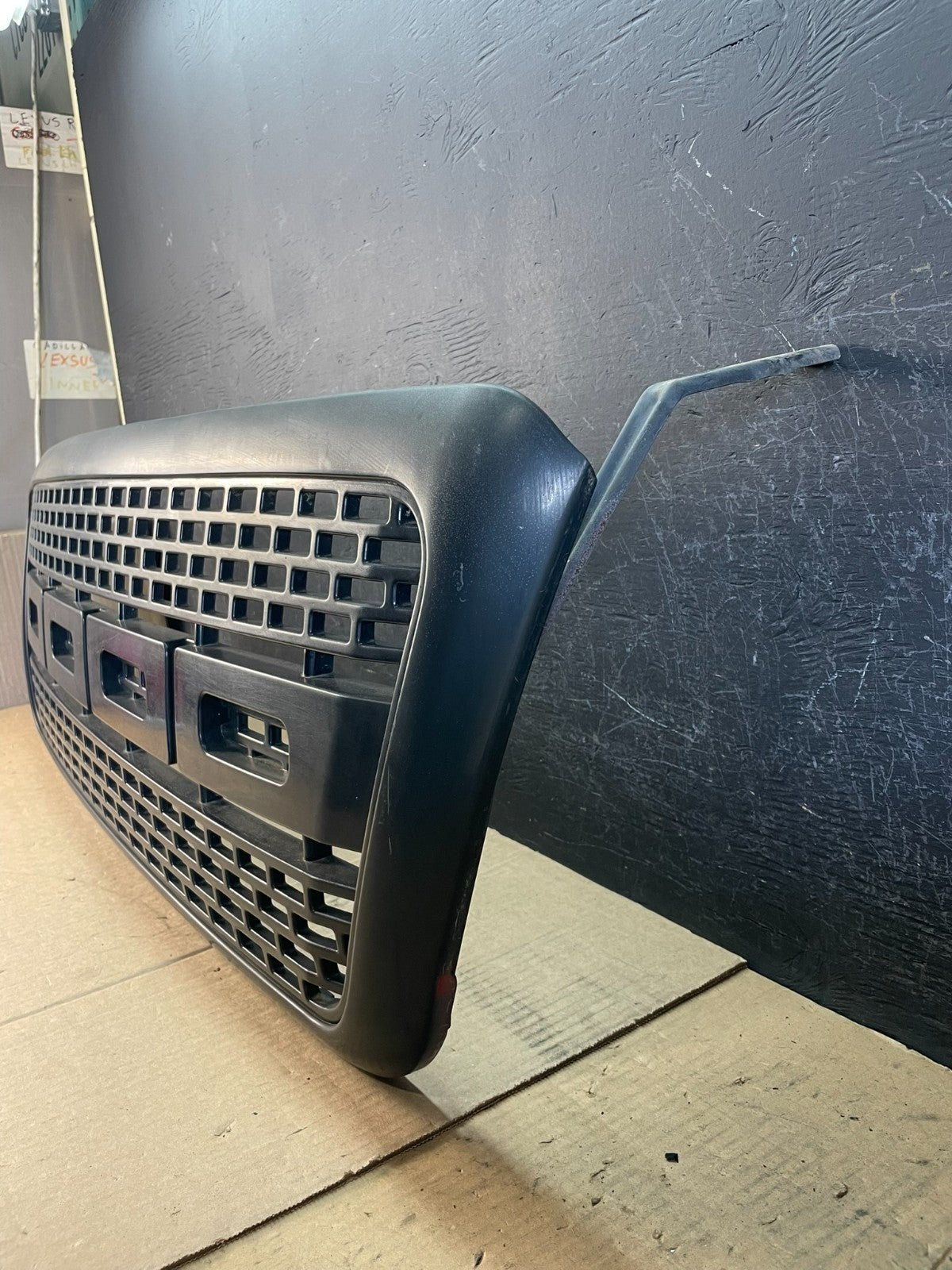 2004 to 2008 Ford F150 F-150 Front Upper Grill Grille Aftermarket AD0194 DG1