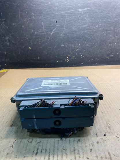 2002 2004  Isuzu Rodeo ECU ECM Engine Control Computer Z4724 DG1