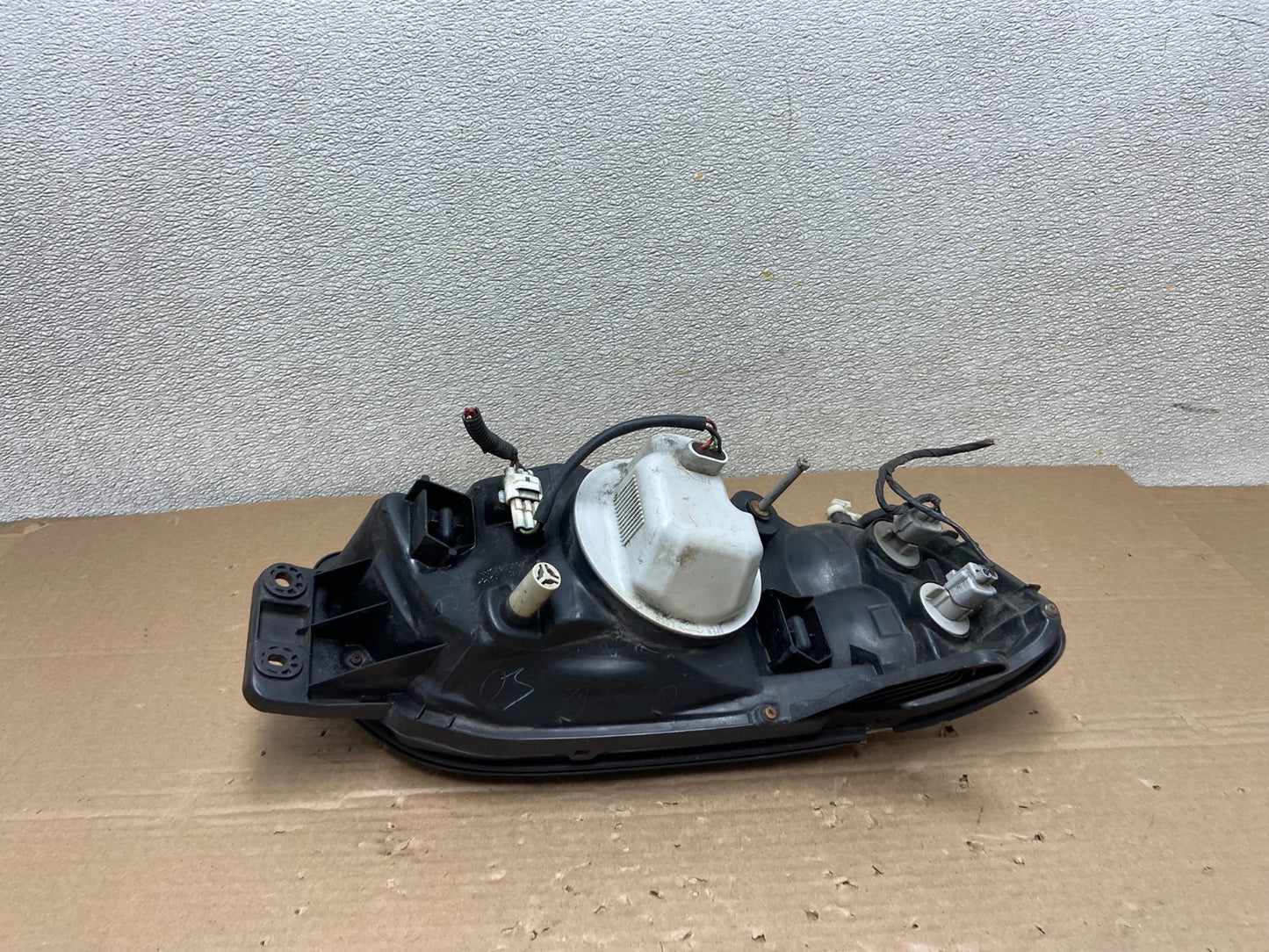 2001-2004 Subaru Legacy Outback Left Driver Lh Side Headlight AB1414 DW5