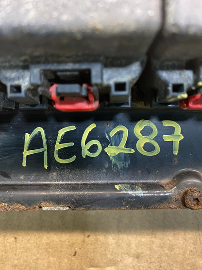 2005 Chrysler Caravan 3.3L Engine Control Unit ECU P05187657AC AE6287 DW3