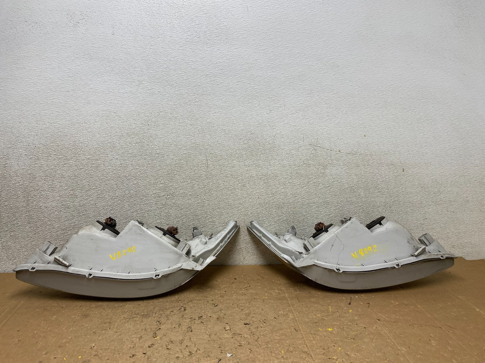 2002 2003 2004 Toyota Camry Left+Right Set Side Halogen Headlights V8292 DW13