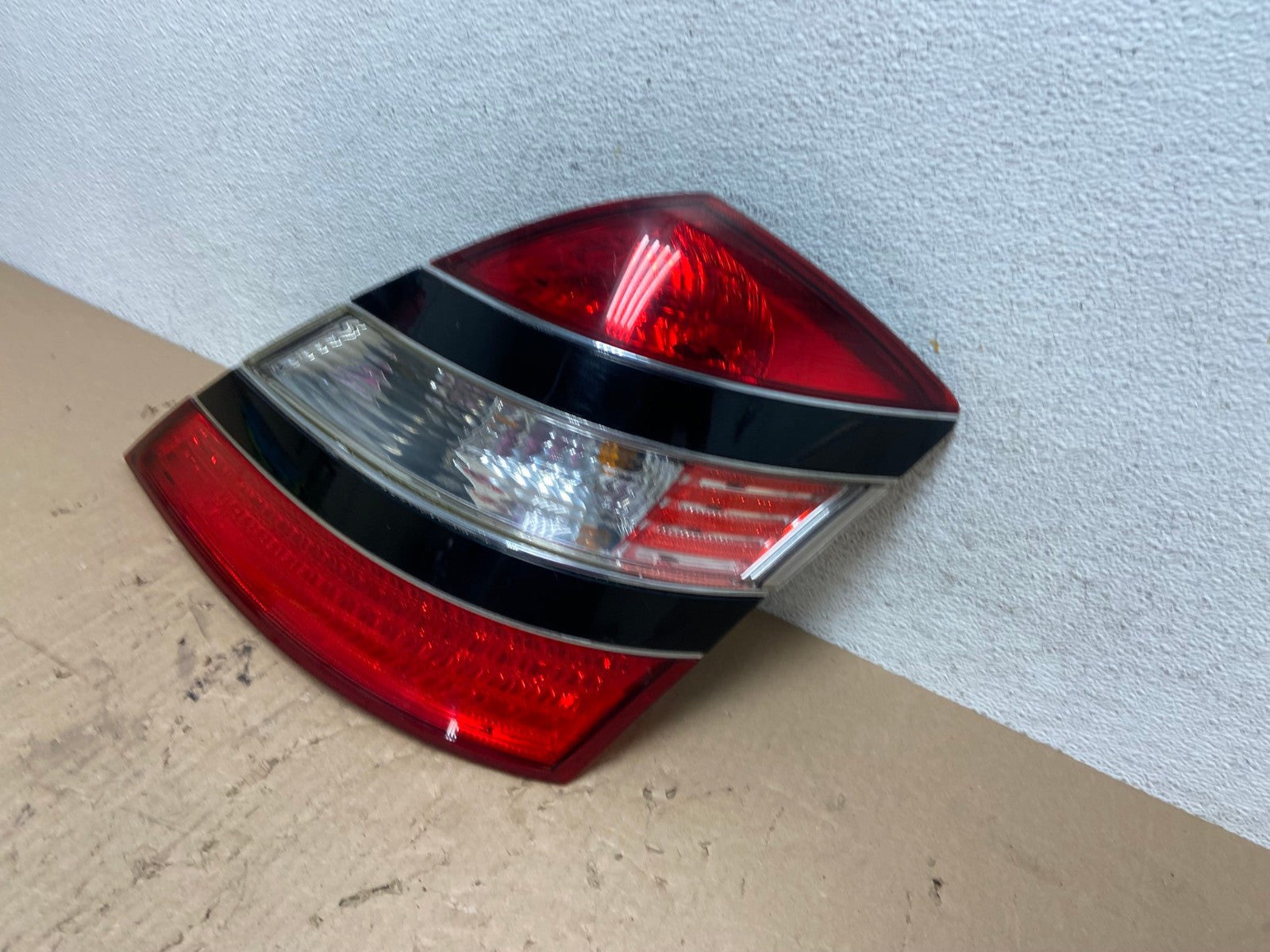 2007 - 2009 Mercedes-Benz S-Class Tail Light Right Passenger RH Side AE8838 LK1