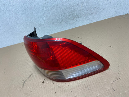 2001 to 2002 Honda Accord Sedan 4door Right Passenger Tail Light AE7334 LK1