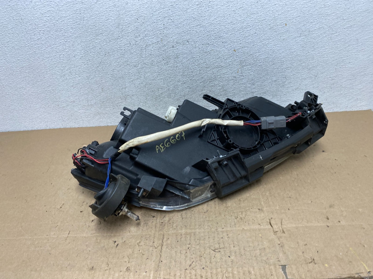 Halogen 2007 2008 2009 Mazda CX-7 Left Driver Headlight AE6607 DW8