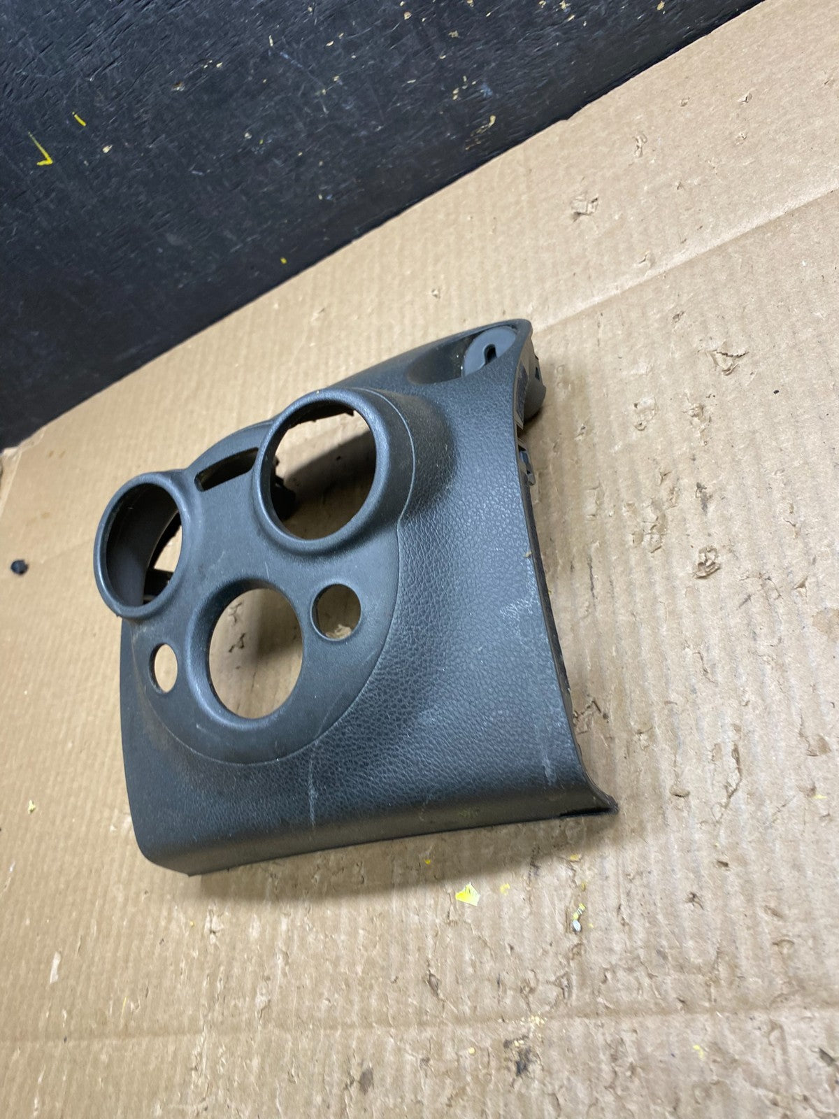 2909 2014 Nissan Cube Center Temperature Control Bezel Trim 27570-1FC0A V1481 PS1