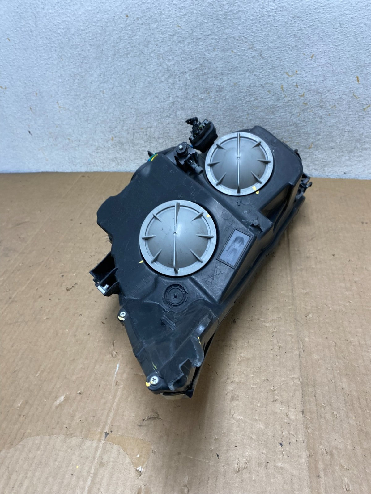 2010 to 2013 Buick Lacrosse Right Passenger Halogen Headlight AI9119 DW8