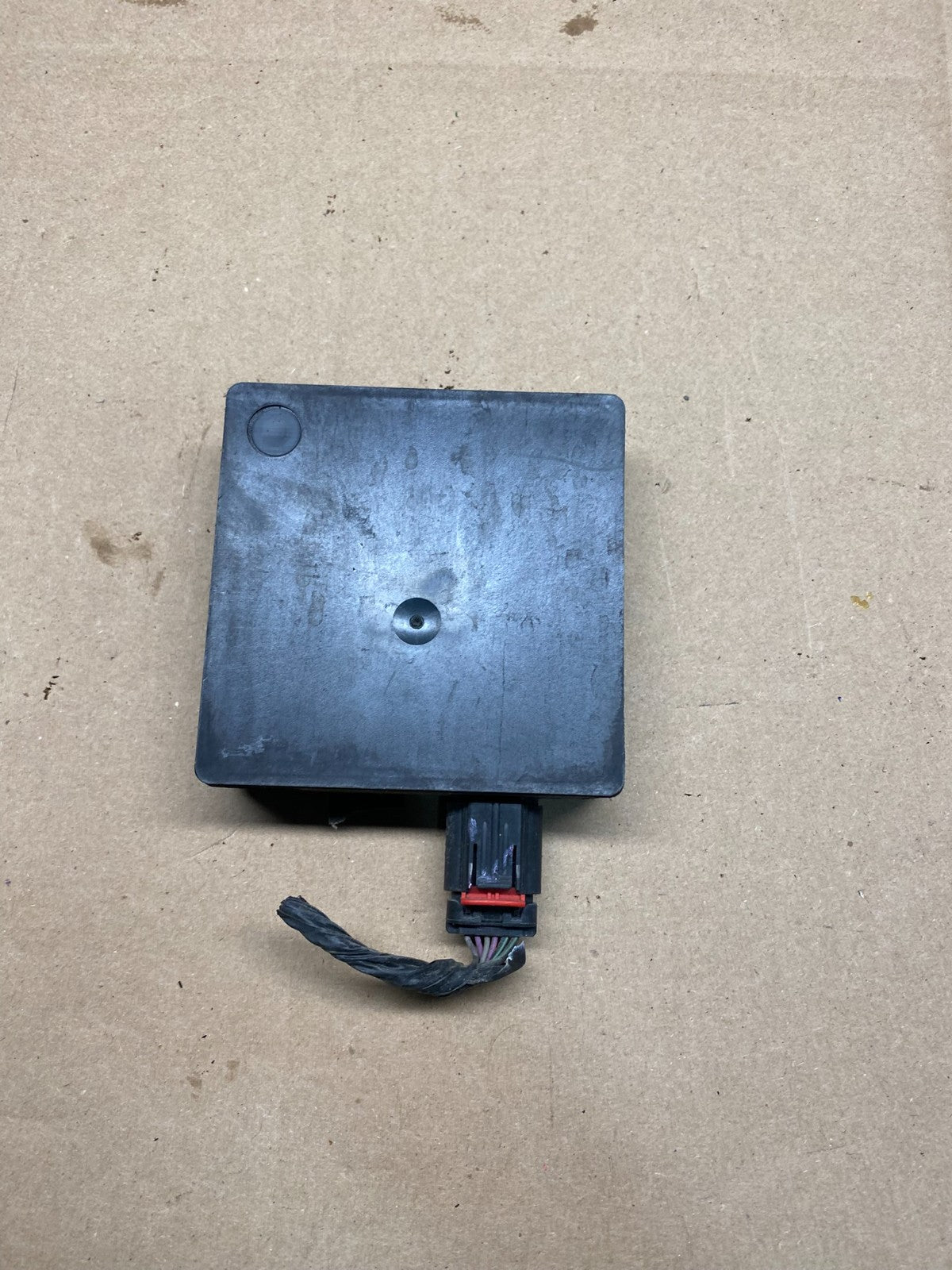 2013 to 2018 Ford Lincoln Rear Radar Blind Spot Module r8716 DG0