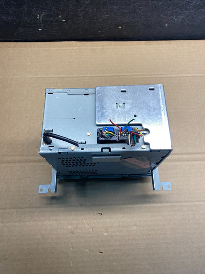 2007 2008 2009 Hyundai Santa Fe AM/FM Radio CD Player AE8134 DG5