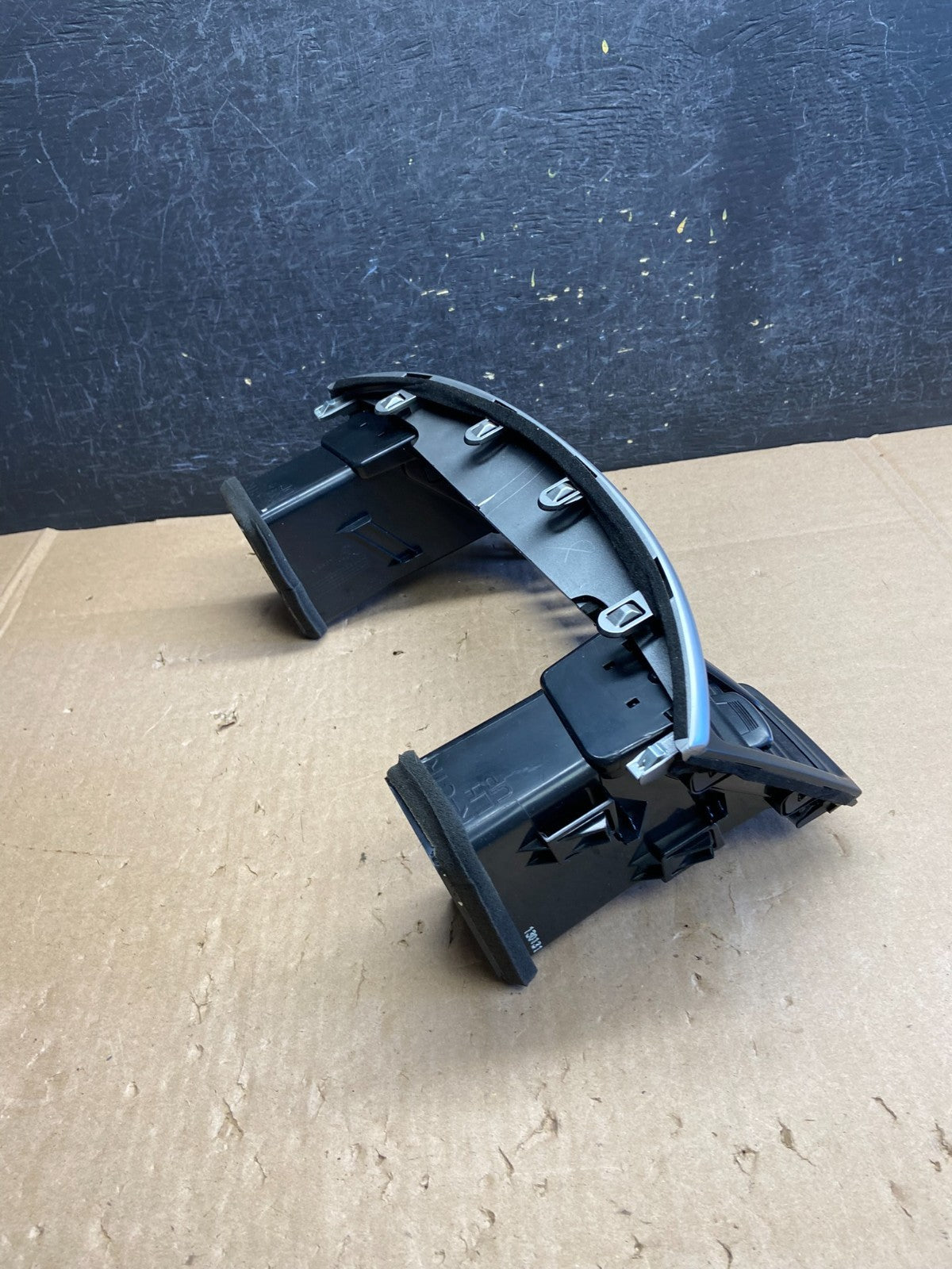 2013 to 2020 Nissan Pathfinder Center Dash Radio Trim Bezel Surround ai6384 DG2