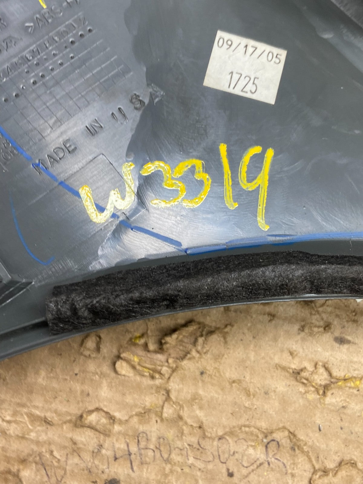 2005 to 2010 Honda Odyssey  Radio Climate Control Dash Trim Bezel W3319 DG6